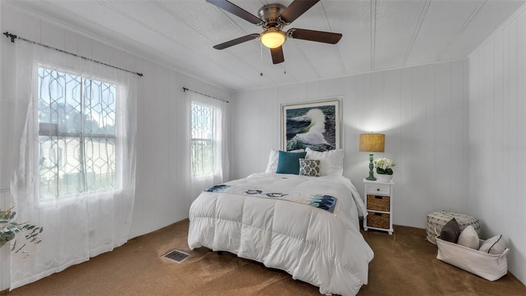 待售: $149,000 (2 贝兹, 2 浴室, 1344 平方英尺)