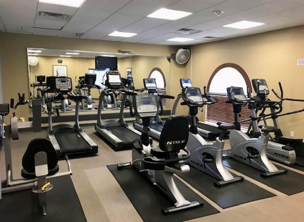 En Venta: $220,000 (3 camas, 2 baños, 1408 Pies cuadrados)