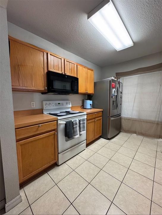 En Venta: $220,000 (3 camas, 2 baños, 1408 Pies cuadrados)