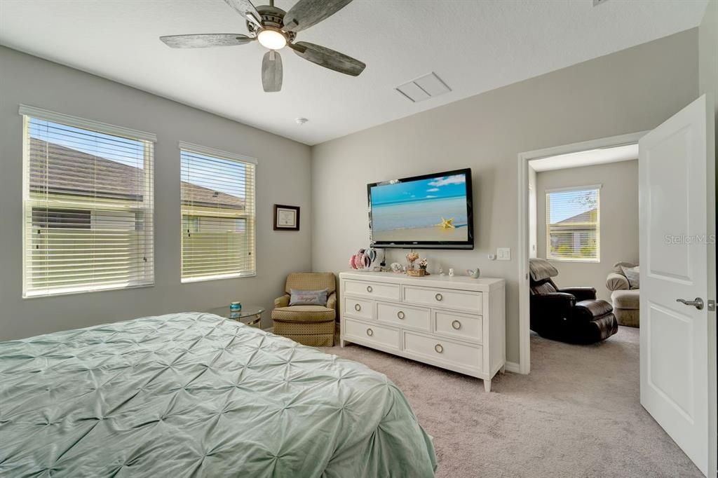 En Venta: $399,000 (3 camas, 2 baños, 1619 Pies cuadrados)