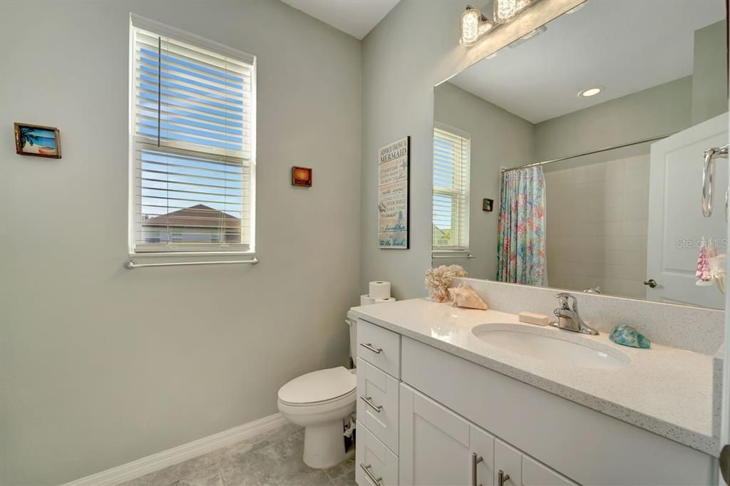 En Venta: $399,000 (3 camas, 2 baños, 1619 Pies cuadrados)