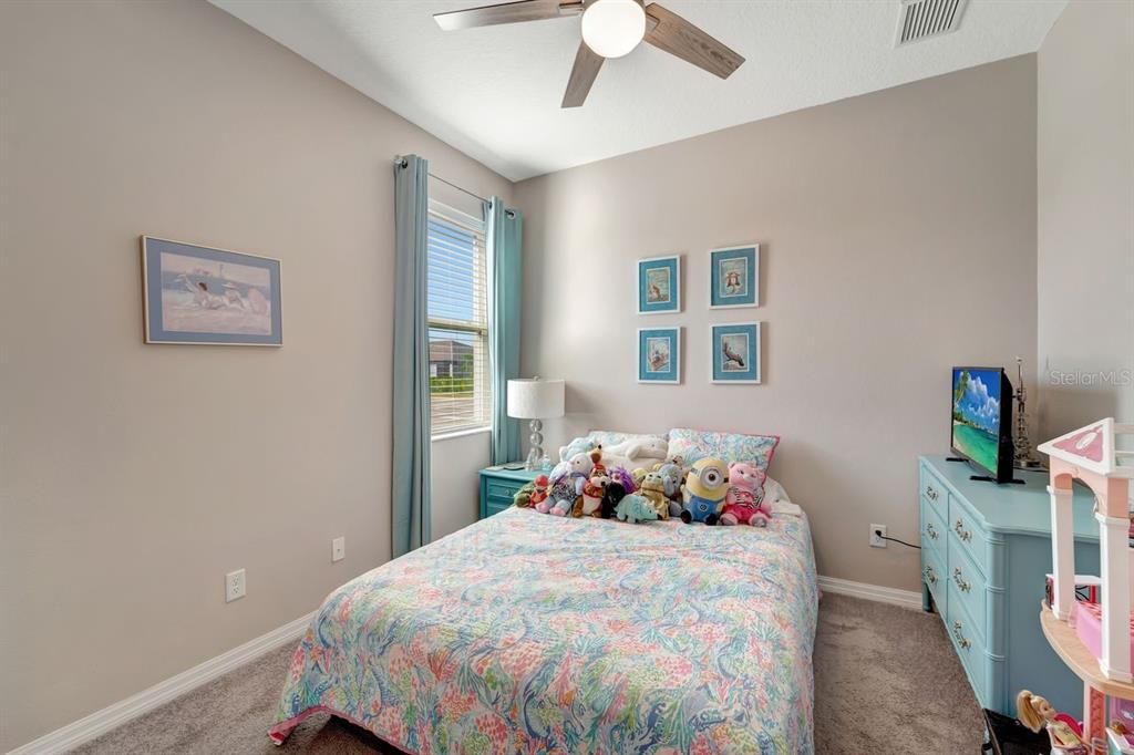 En Venta: $399,000 (3 camas, 2 baños, 1619 Pies cuadrados)