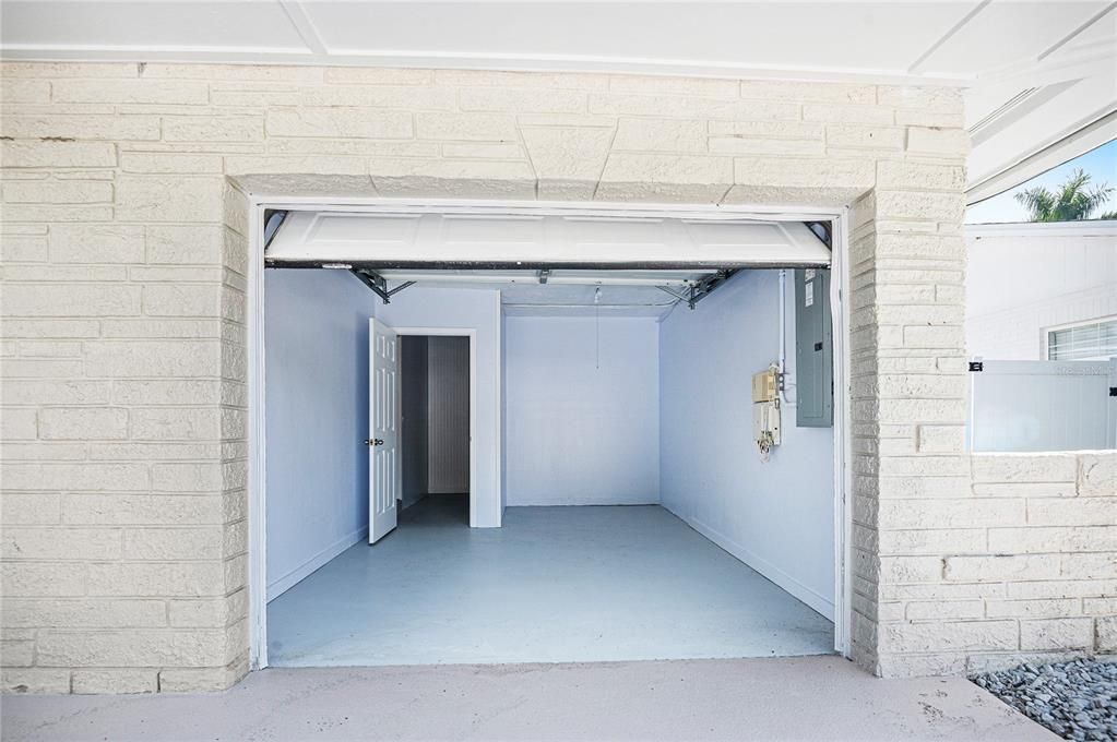 For Rent: $3,600 (4 beds, 2 baths, 1655 Square Feet)