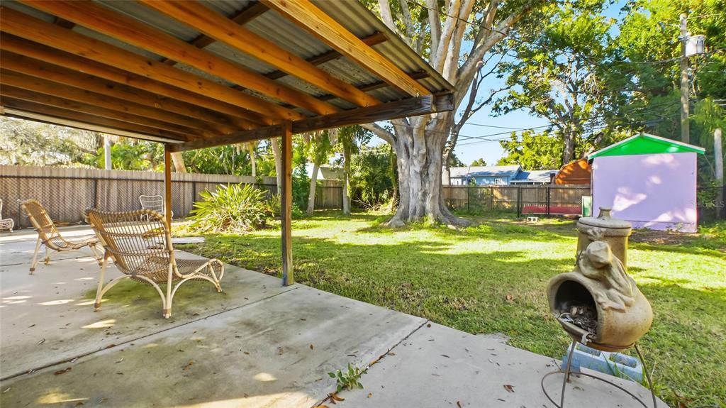 Active With Contract: $325,000 (3 beds, 1 baths, 1124 Square Feet)