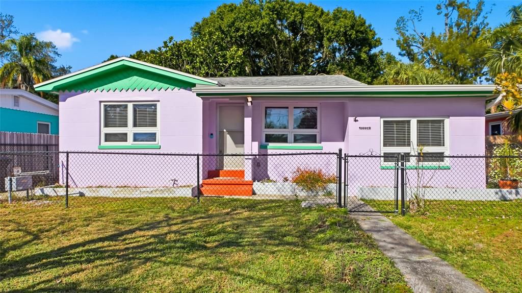 Active With Contract: $325,000 (3 beds, 1 baths, 1124 Square Feet)