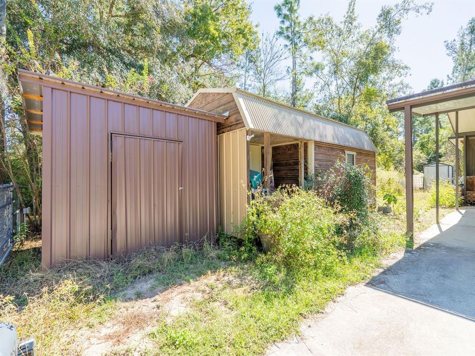 合同活跃: $170,000 (2 贝兹, 2 浴室, 1262 平方英尺)