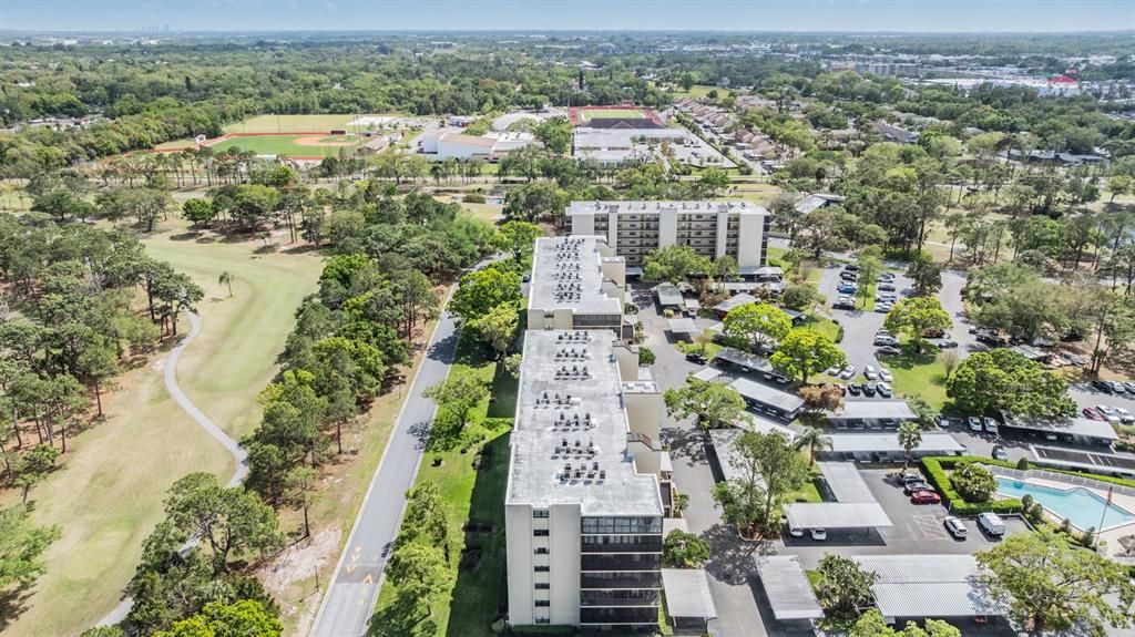 На продажу: $229,900 (2 спален, 2 ванн, 1165 Квадратных фут)