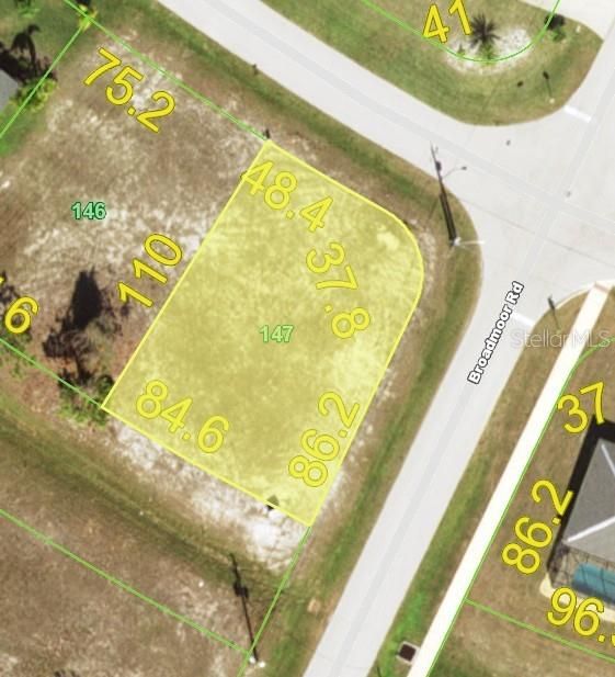 На продажу: $24,000 (0.19 acres)