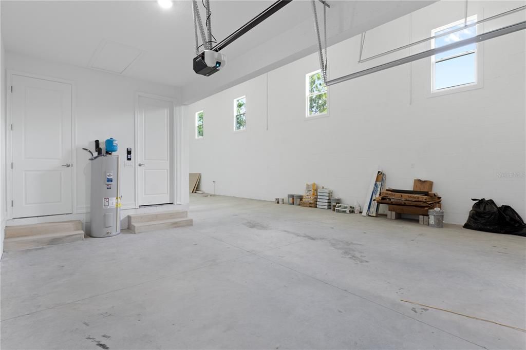 En Venta: $575,000 (3 camas, 2 baños, 2200 Pies cuadrados)