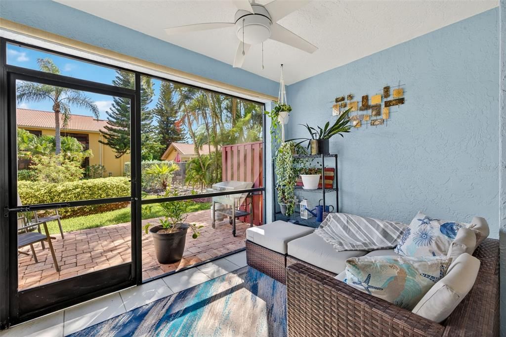 For Sale: $329,900 (3 beds, 2 baths, 1151 Square Feet)