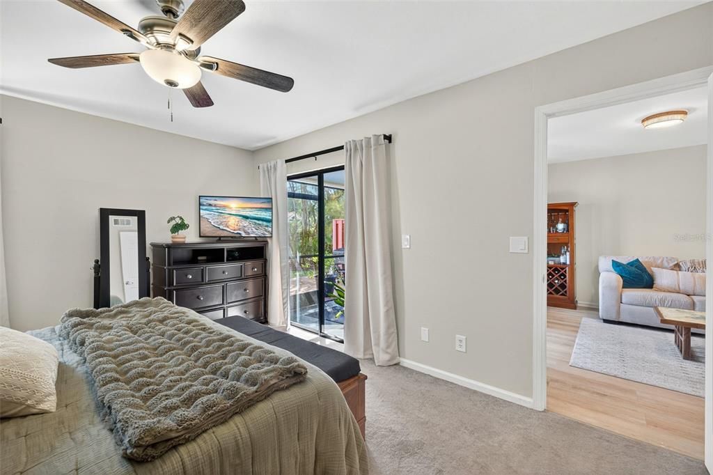 For Sale: $329,900 (3 beds, 2 baths, 1151 Square Feet)