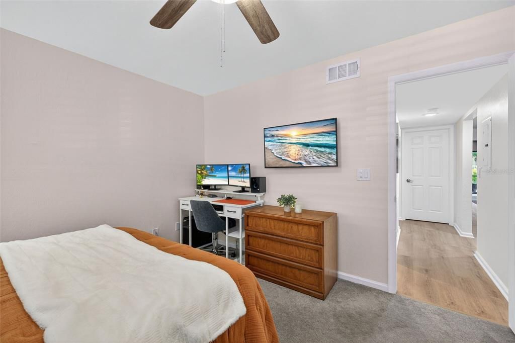 For Sale: $329,900 (3 beds, 2 baths, 1151 Square Feet)