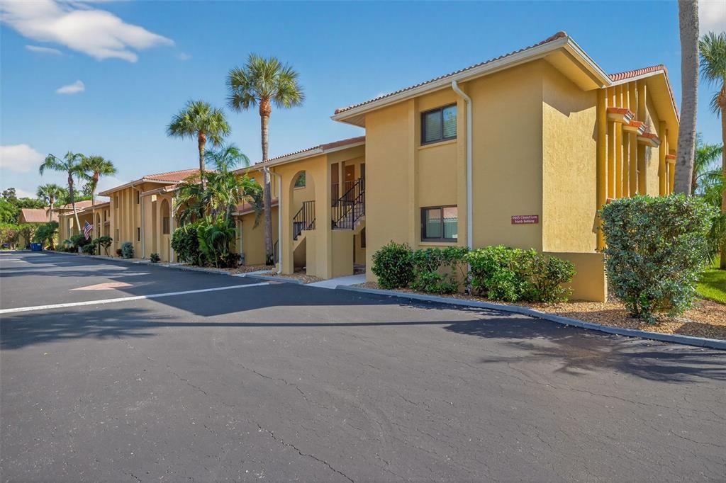 For Sale: $329,900 (3 beds, 2 baths, 1151 Square Feet)