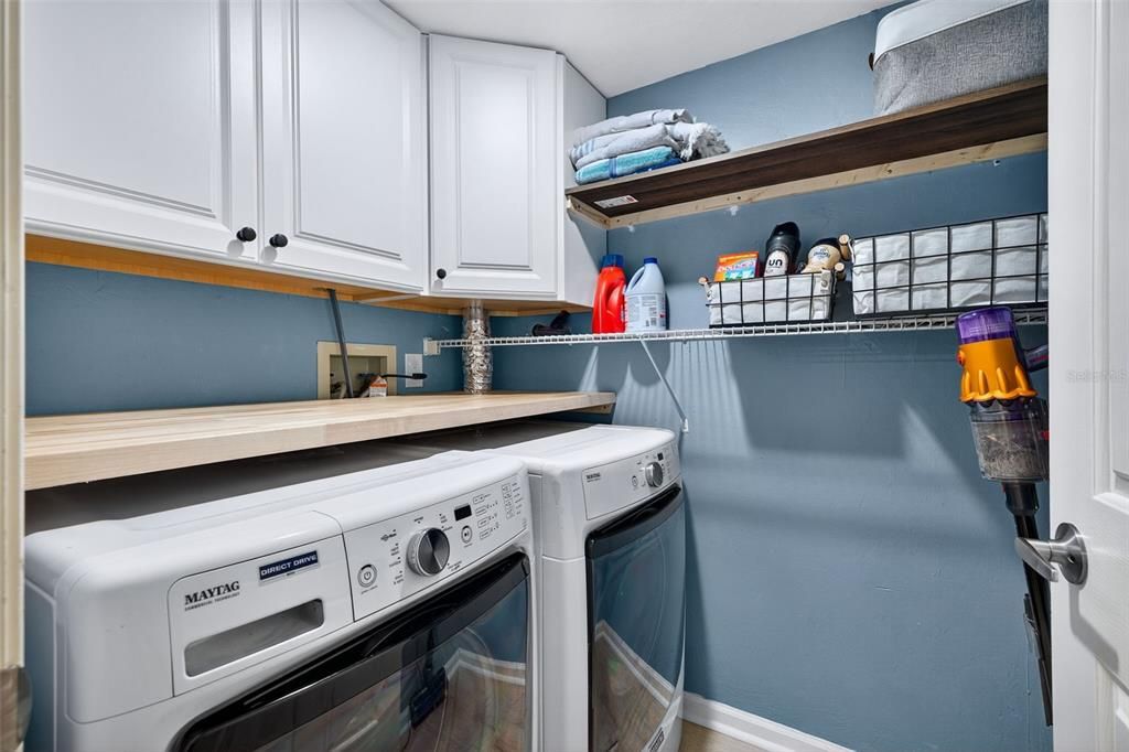 For Sale: $329,900 (3 beds, 2 baths, 1151 Square Feet)