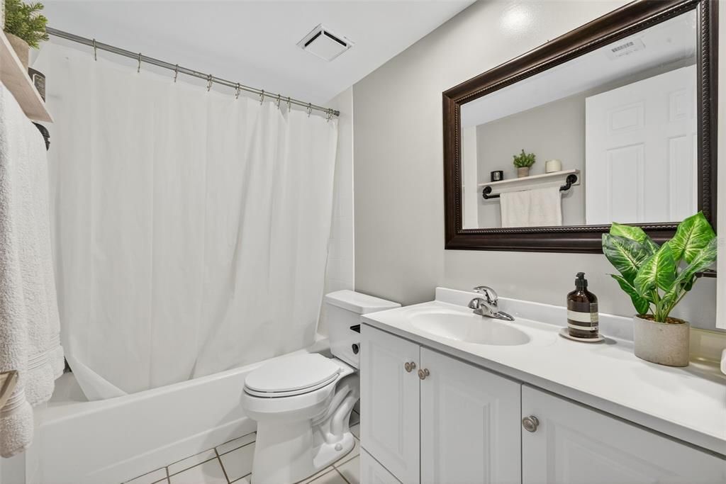 For Sale: $329,900 (3 beds, 2 baths, 1151 Square Feet)