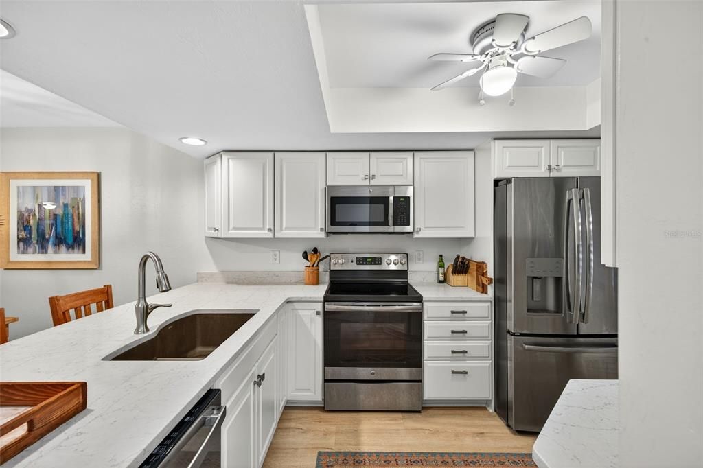 For Sale: $329,900 (3 beds, 2 baths, 1151 Square Feet)