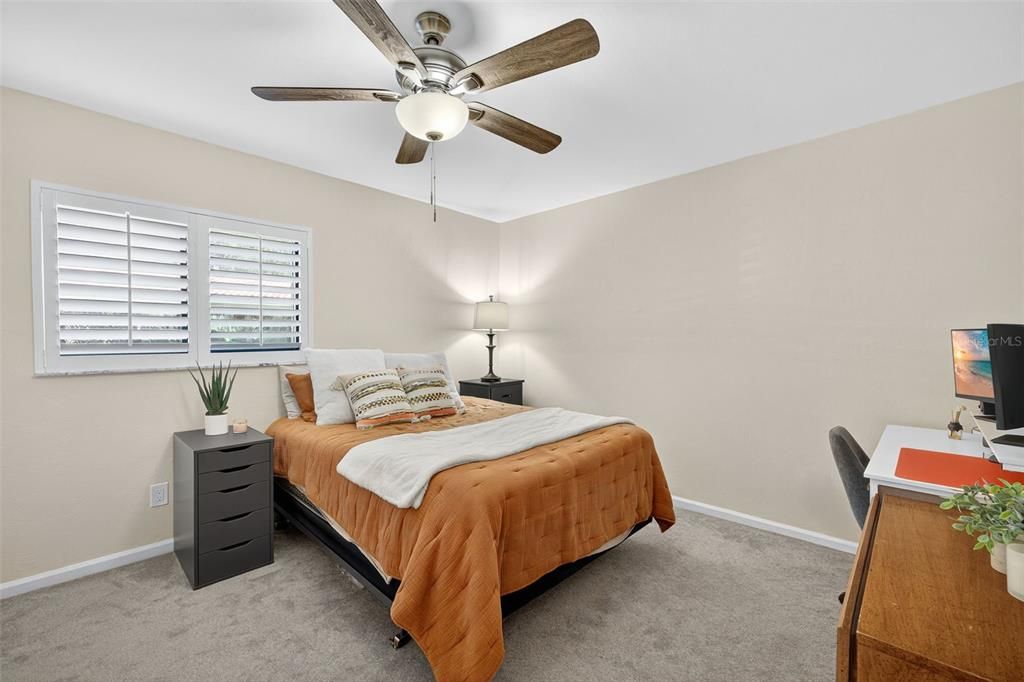 For Sale: $329,900 (3 beds, 2 baths, 1151 Square Feet)