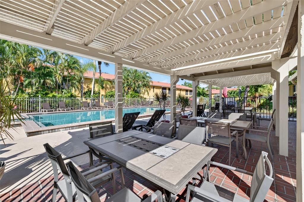 For Sale: $329,900 (3 beds, 2 baths, 1151 Square Feet)