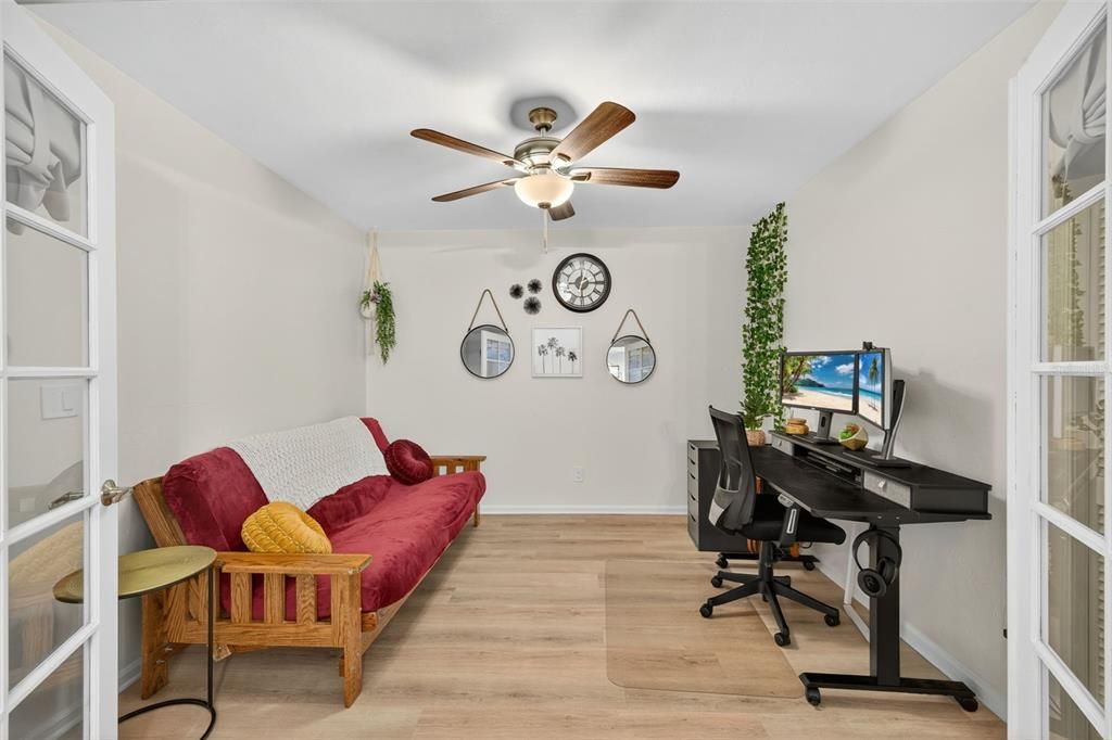 For Sale: $329,900 (3 beds, 2 baths, 1151 Square Feet)