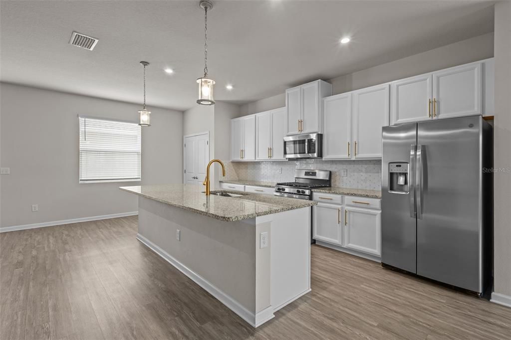 En Renta: $2,500 (3 camas, 2 baños, 1772 Pies cuadrados)