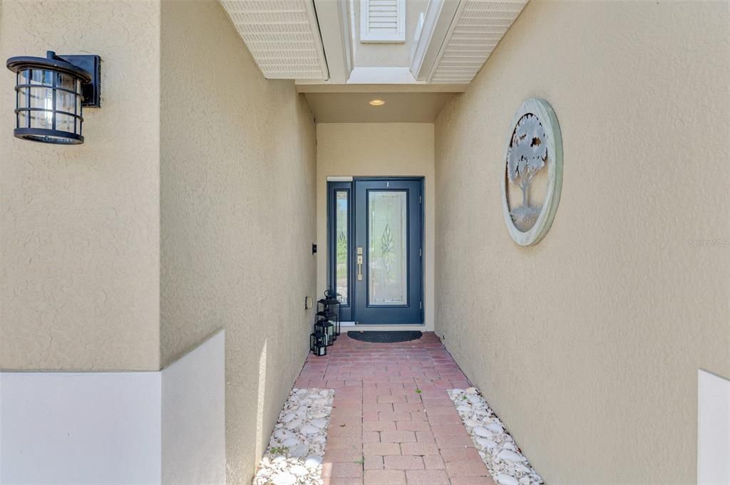 For Sale: $445,000 (3 beds, 2 baths, 1551 Square Feet)