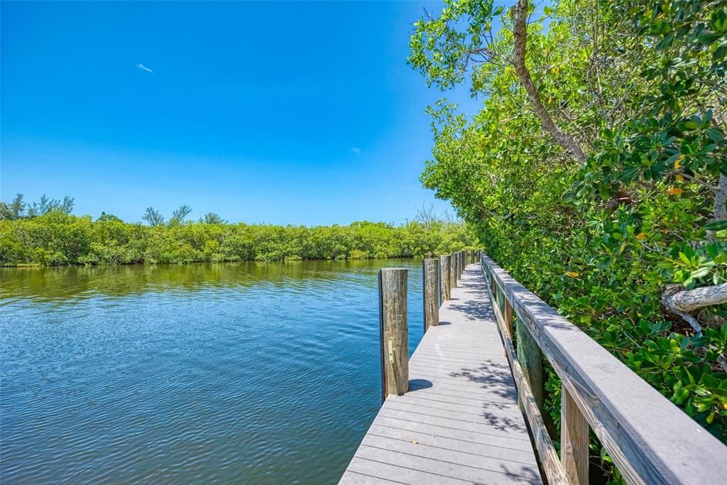 For Sale: $445,000 (3 beds, 2 baths, 1551 Square Feet)