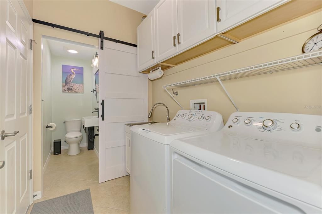 For Sale: $445,000 (3 beds, 2 baths, 1551 Square Feet)