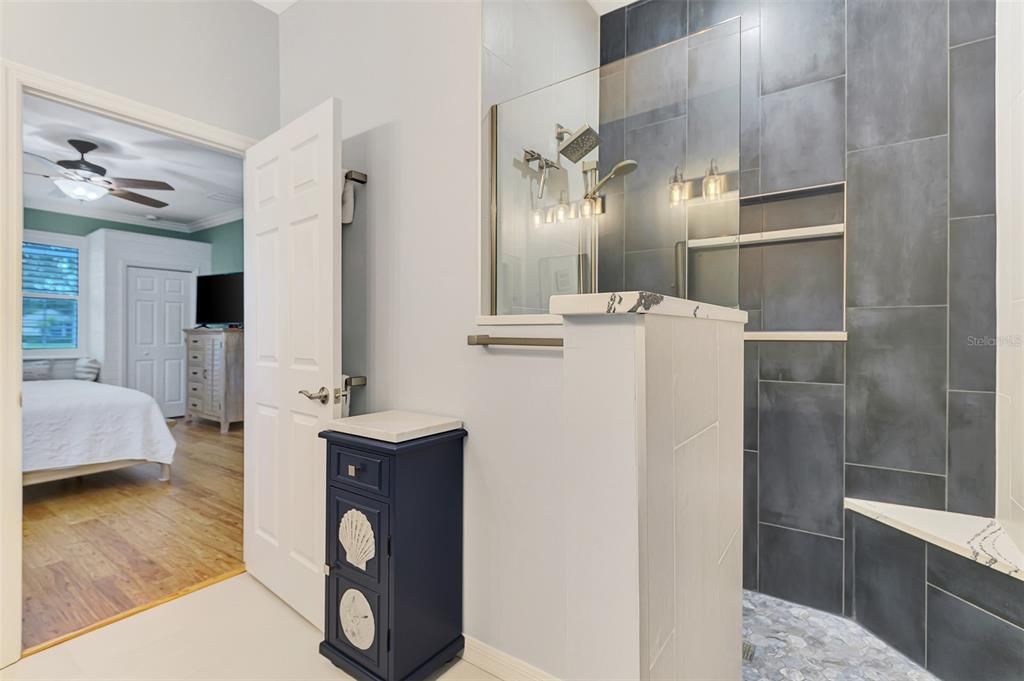 For Sale: $445,000 (3 beds, 2 baths, 1551 Square Feet)