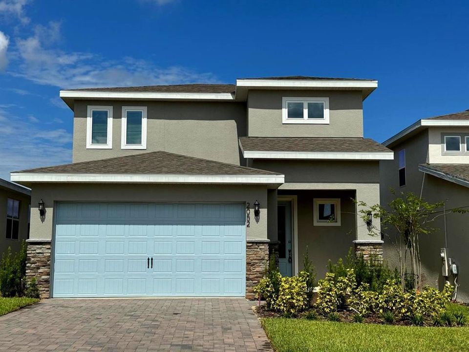 For Rent: $2,750 (4 beds, 2 baths, 1884 Square Feet)