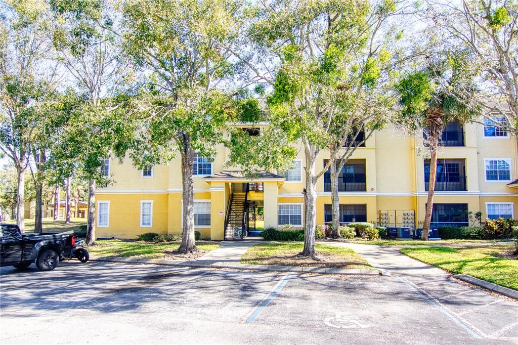 Recently Rented: $1,200 (1 beds, 1 baths, 674 Square Feet)