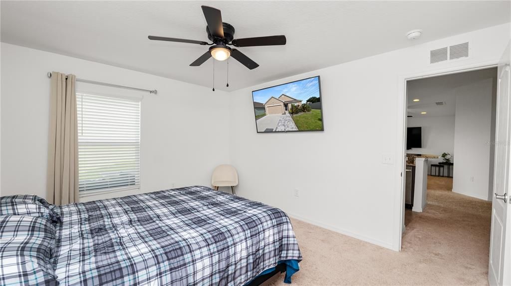 For Rent: $2,000 (3 beds, 2 baths, 1265 Square Feet)