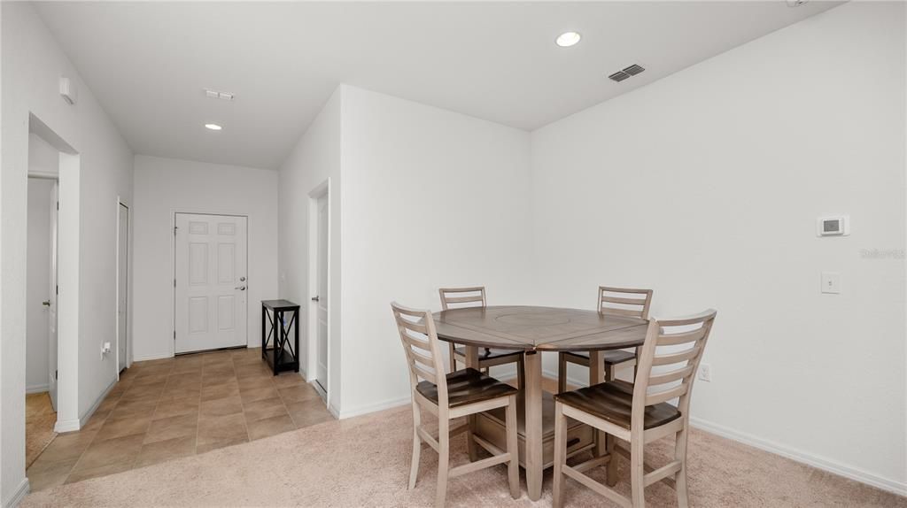 For Rent: $2,000 (3 beds, 2 baths, 1265 Square Feet)