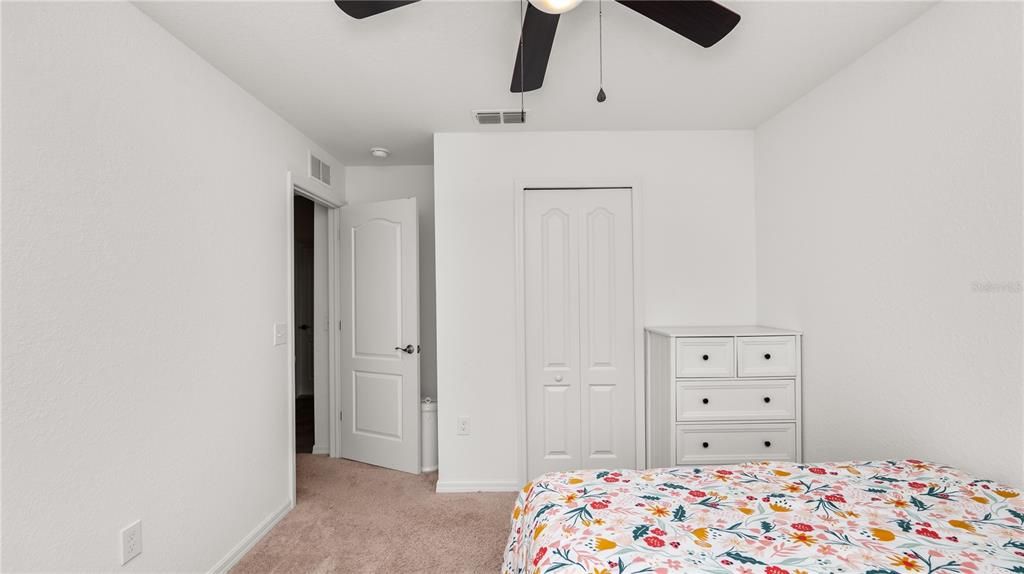 For Rent: $2,000 (3 beds, 2 baths, 1265 Square Feet)