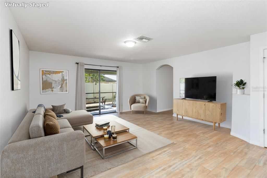 На продажу: $449,000 (4 спален, 2 ванн, 1892 Квадратных фут)