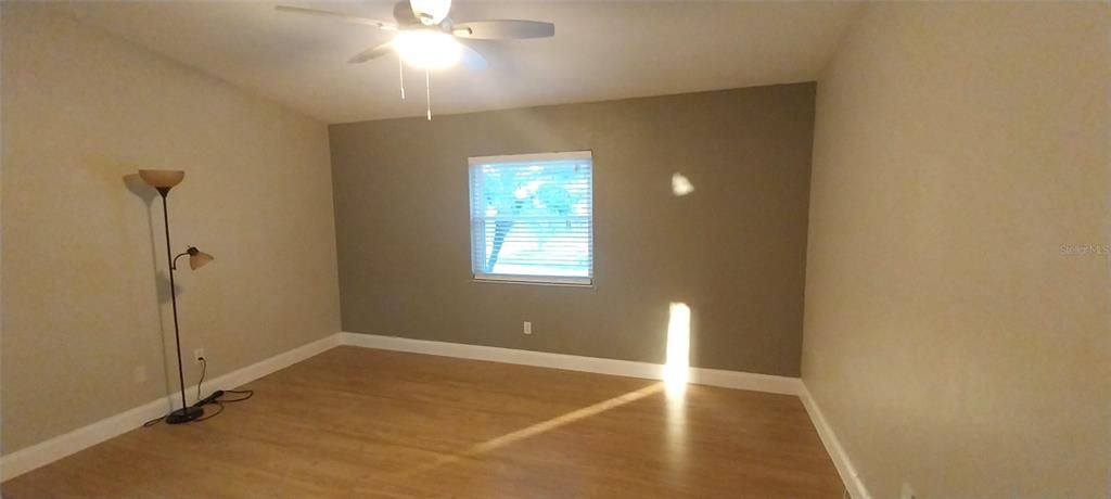 На продажу: $260,000 (3 спален, 2 ванн, 1249 Квадратных фут)