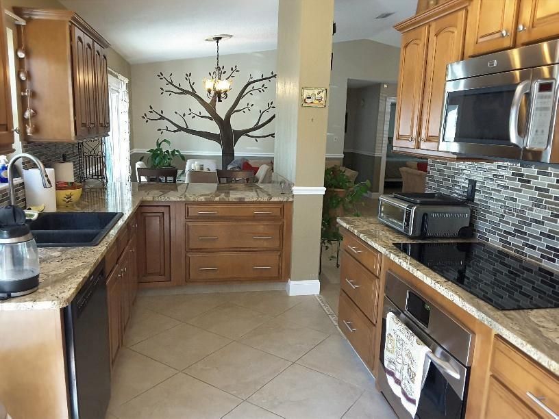 На продажу: $260,000 (3 спален, 2 ванн, 1249 Квадратных фут)