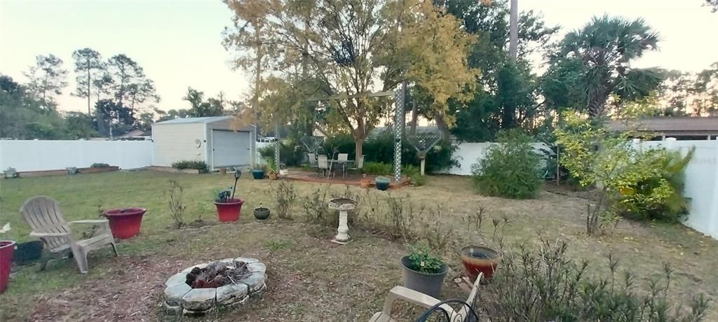 На продажу: $260,000 (3 спален, 2 ванн, 1249 Квадратных фут)