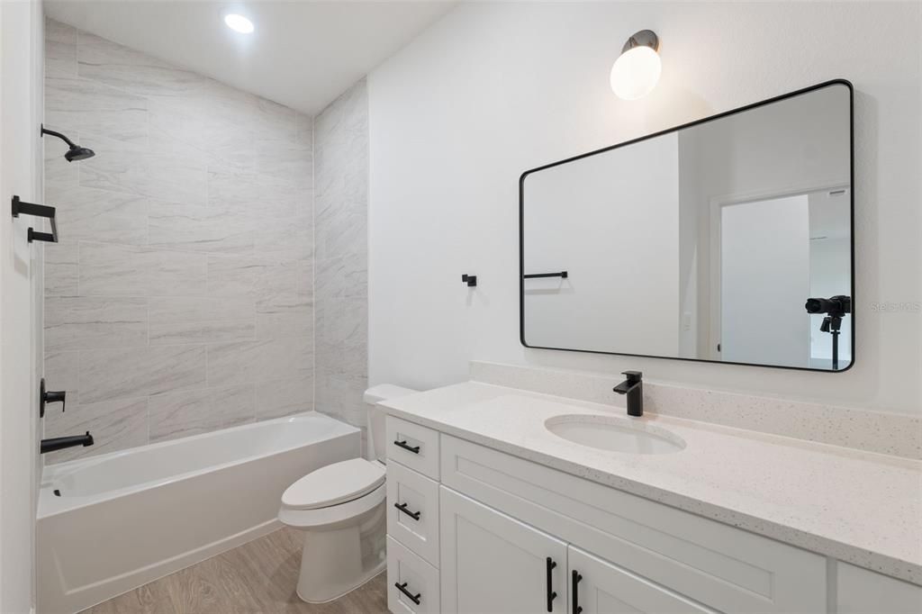 For Sale: $322,000 (4 beds, 2 baths, 1751 Square Feet)