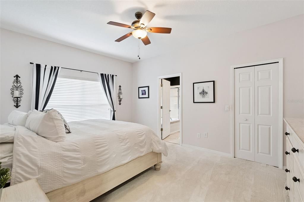 Active With Contract: $485,000 (3 beds, 2 baths, 1749 Square Feet)