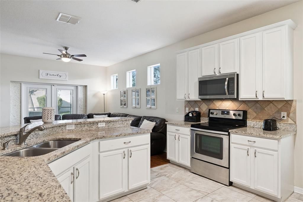 Active With Contract: $485,000 (3 beds, 2 baths, 1749 Square Feet)