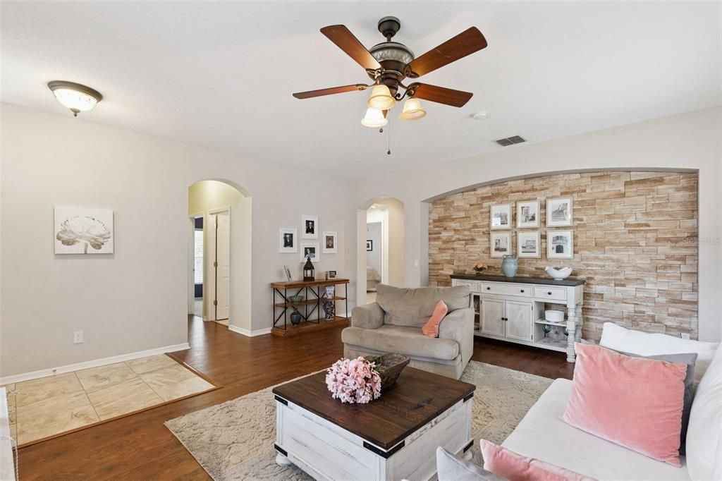 Active With Contract: $485,000 (3 beds, 2 baths, 1749 Square Feet)