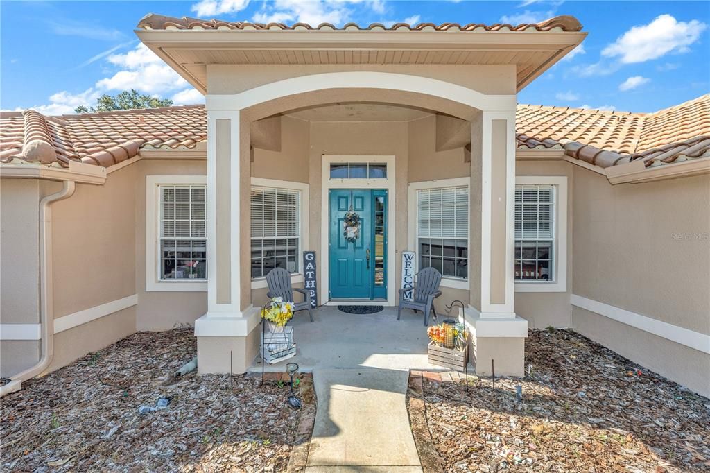 En Venta: $744,900 (4 camas, 3 baños, 2836 Pies cuadrados)