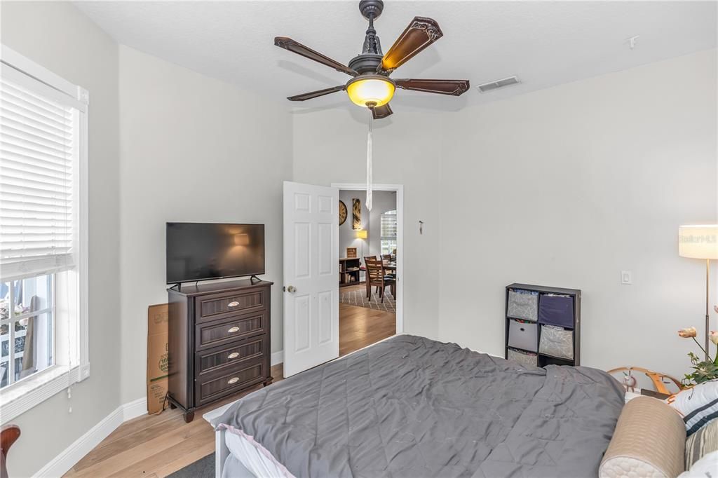 En Venta: $744,900 (4 camas, 3 baños, 2836 Pies cuadrados)