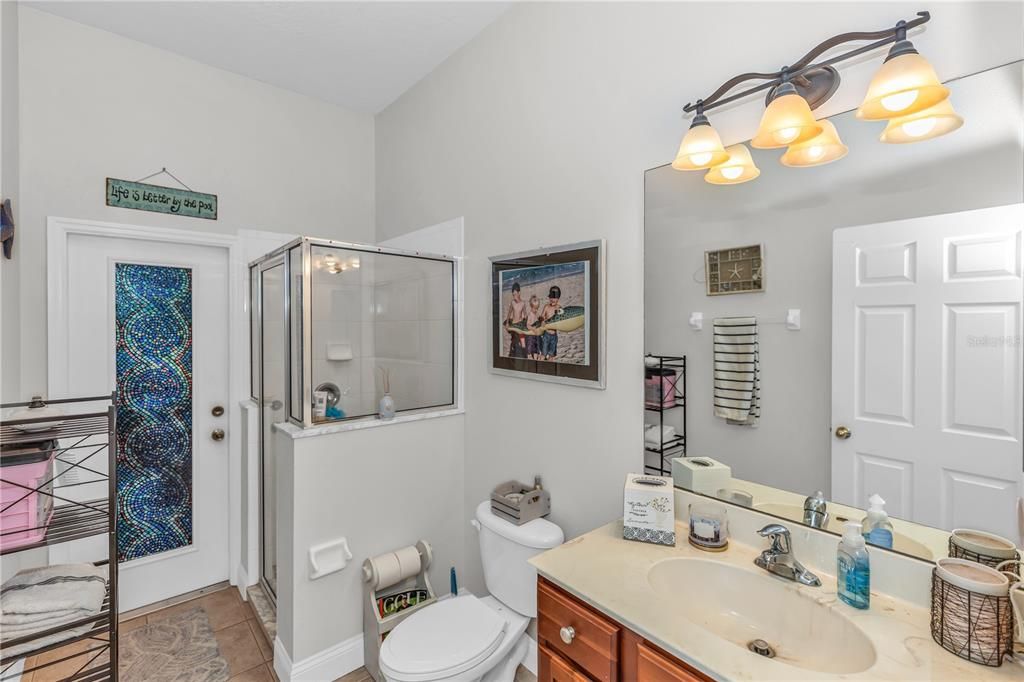 En Venta: $744,900 (4 camas, 3 baños, 2836 Pies cuadrados)