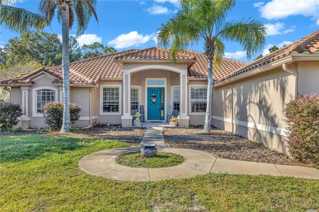 En Venta: $744,900 (4 camas, 3 baños, 2836 Pies cuadrados)