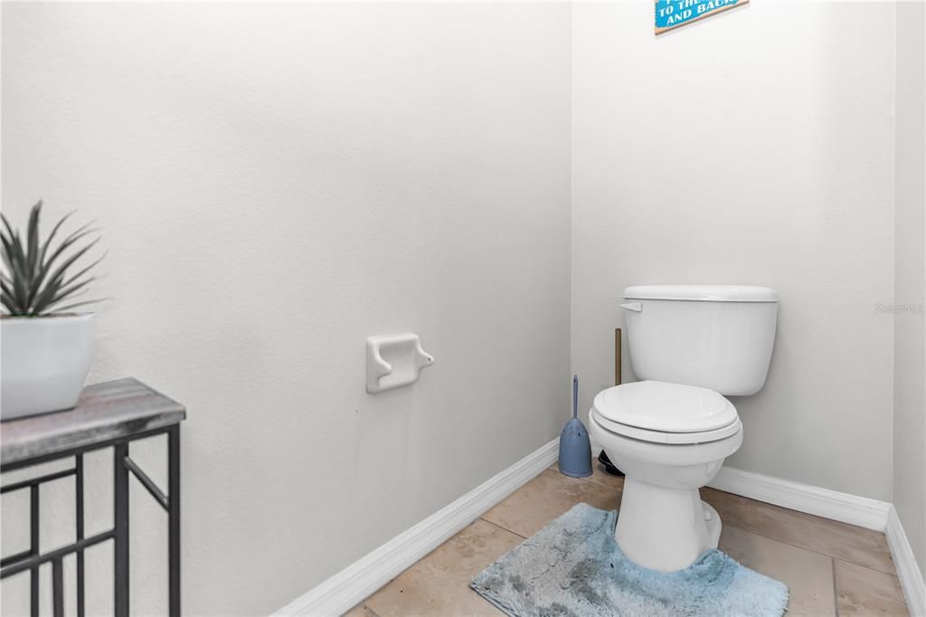 En Venta: $744,900 (4 camas, 3 baños, 2836 Pies cuadrados)