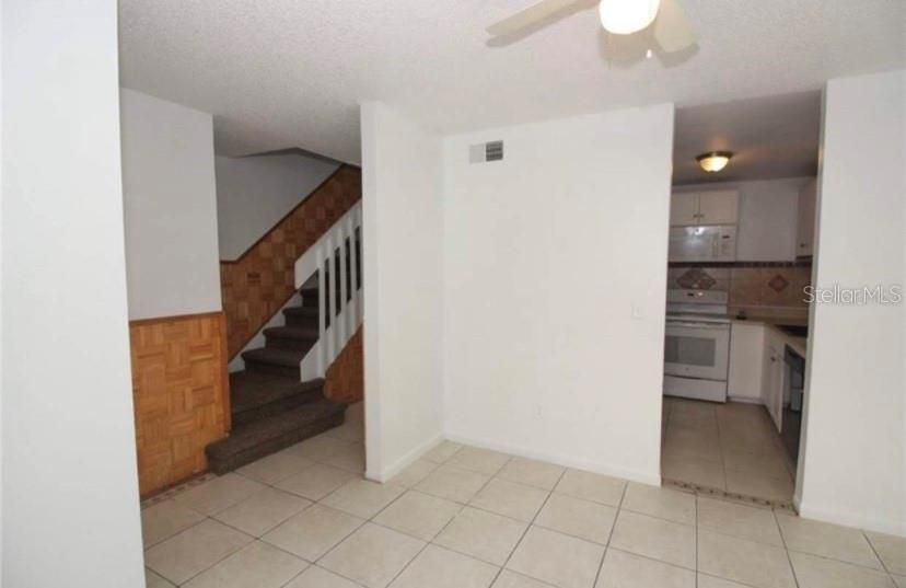 待售: $169,900 (3 贝兹, 2 浴室, 1216 平方英尺)