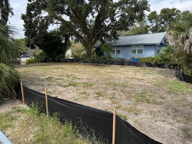 合同活跃: $110,000 (0.11 acres)