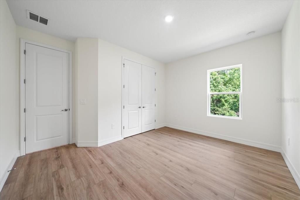 For Rent: $2,495 (4 beds, 3 baths, 1990 Square Feet)