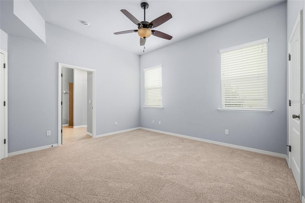 For Sale: $315,000 (2 beds, 2 baths, 1256 Square Feet)